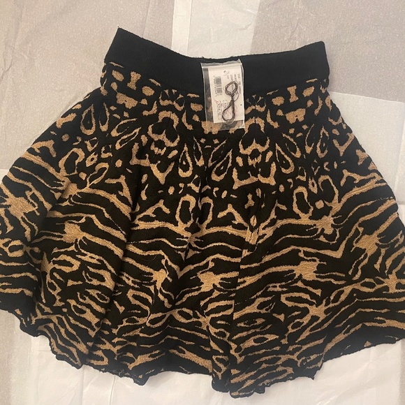 NWT! Torn By Ronny Kobo INTERMIX Wool Blend SKIRT Animal Print MEDIUM Leopard - Picture 7 of 8